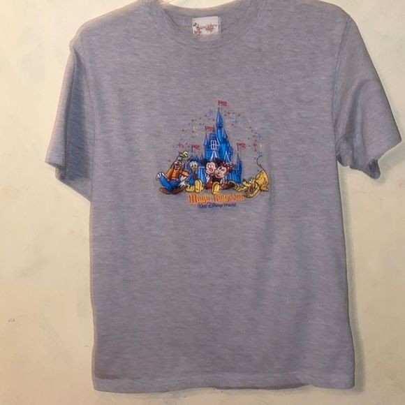 Walt Disney World Magic Kingdom Embroidered mickey & friends XL tshirt - Picture 6 of 7